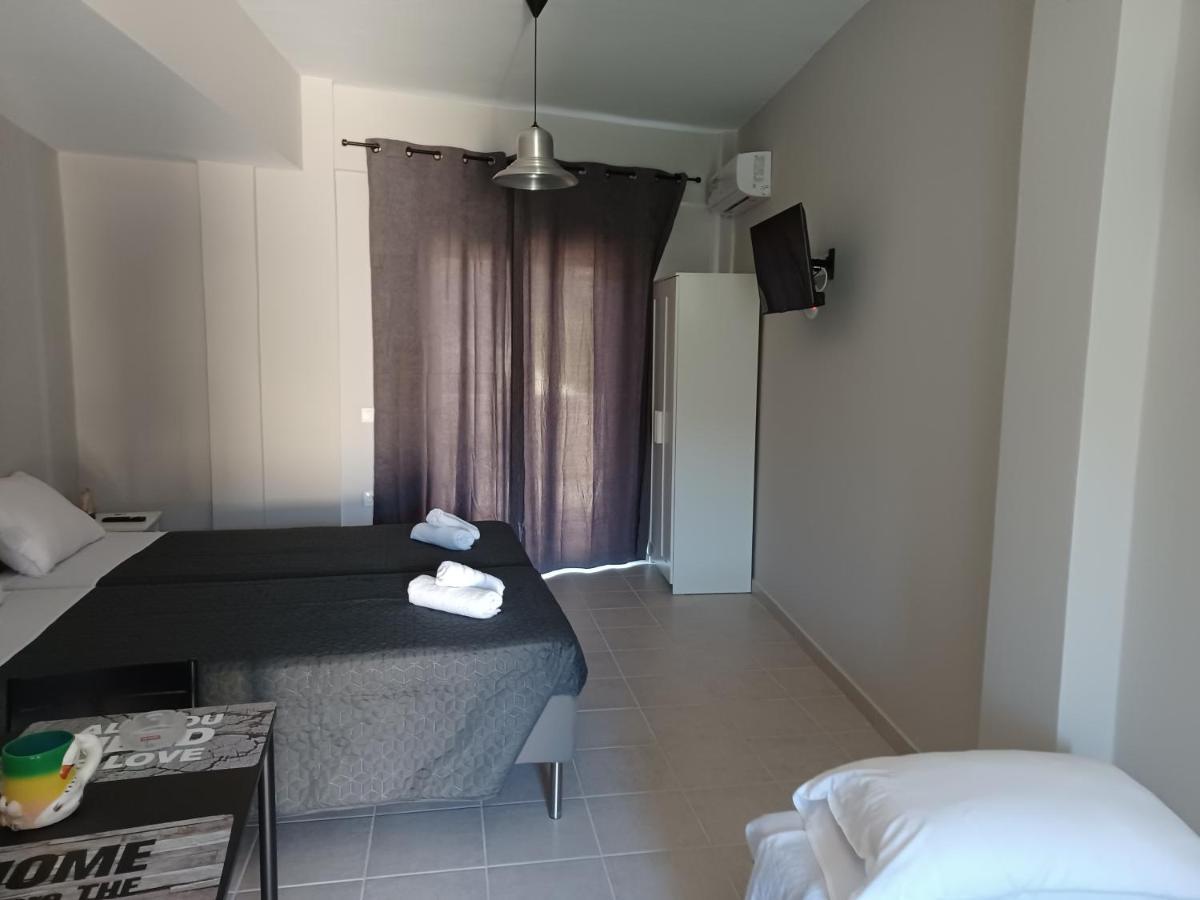 George Studios 2 Ипсос Экстерьер фото