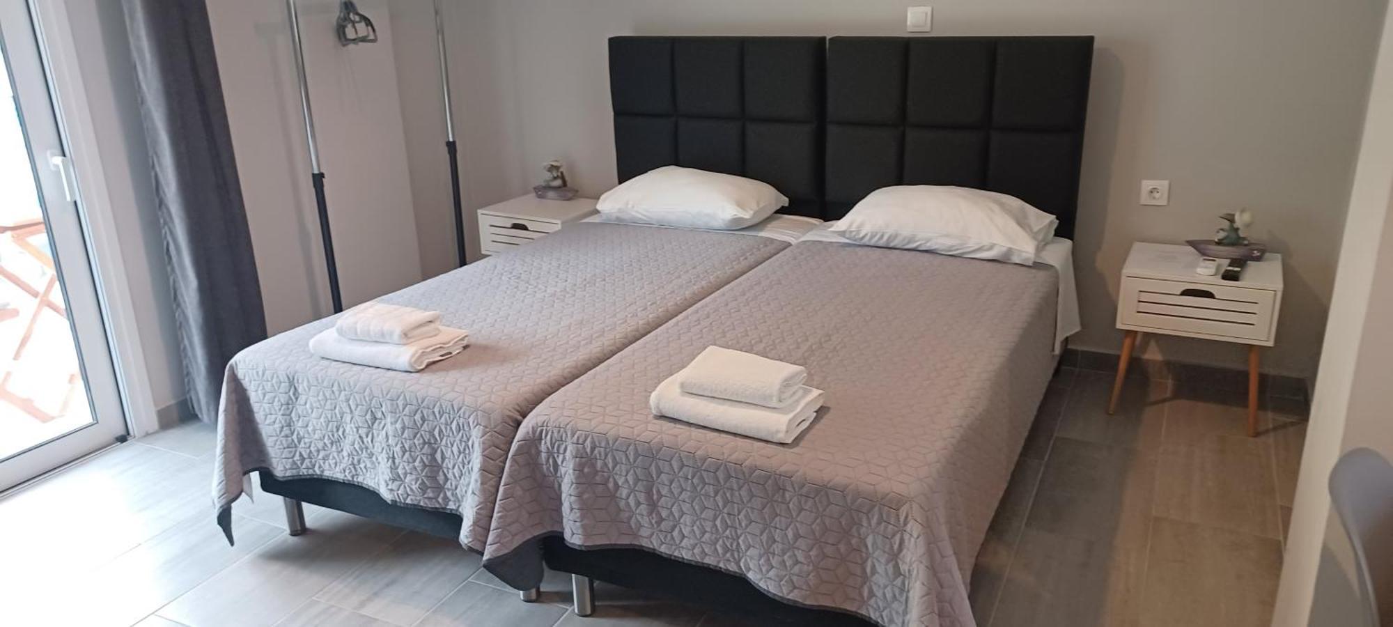 George Studios 2 Ипсос Экстерьер фото