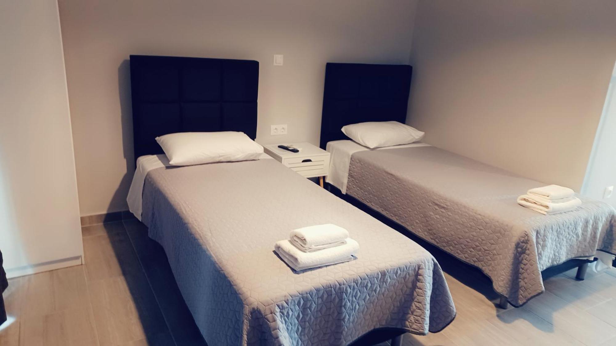 George Studios 2 Ипсос Экстерьер фото
