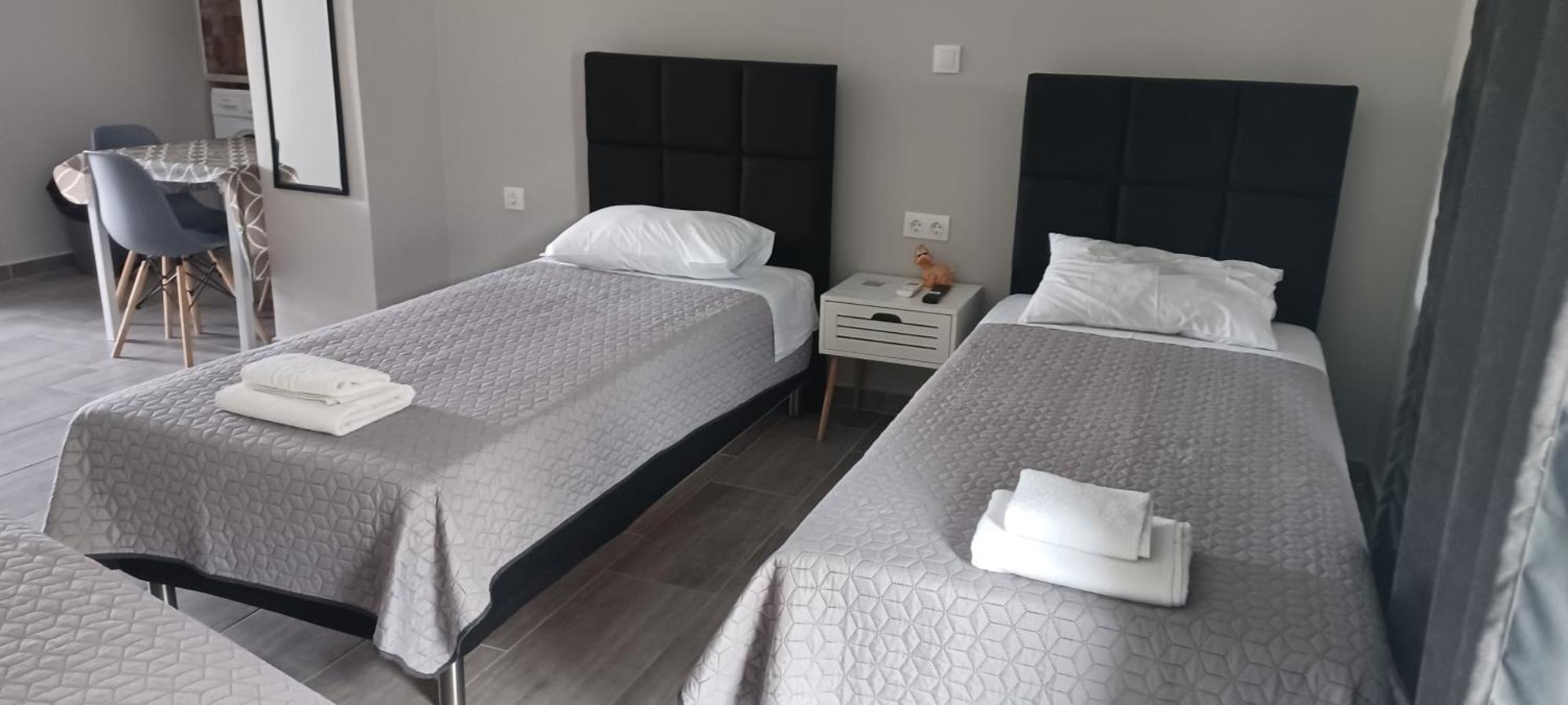George Studios 2 Ипсос Экстерьер фото